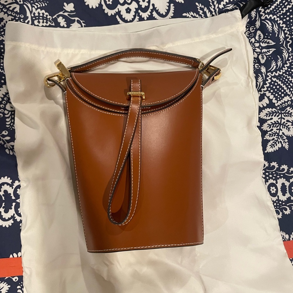 STAUD Phoebe Convertible Leather mini Bucket Bag NWT - Picture 2 of 14